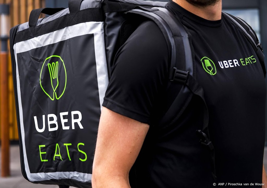 Maaltijdbezorger Uber Eats start bezorging weer op