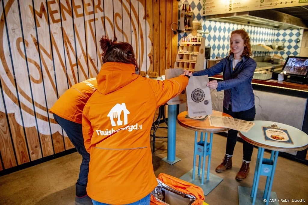 Just Eat Takeaway en Adyen zetten AEX licht in het rood