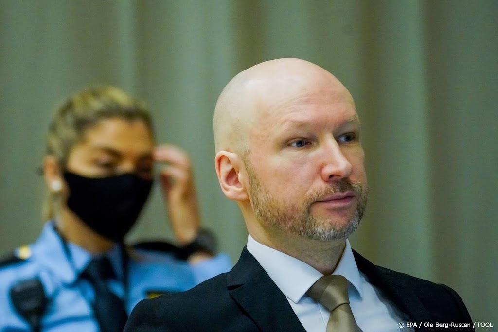 Noorse massamoordenaar Breivik naar andere gevangenis