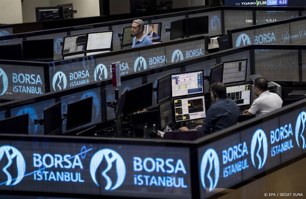 Turkije schort beurshandel Istanbul op na verliezen door bevingen