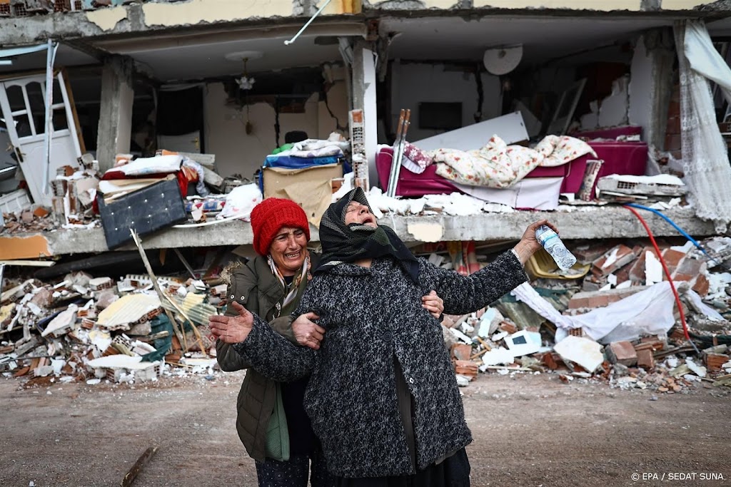 Zeker 11.000 doden door aardbevingen Turkije en Syrië 