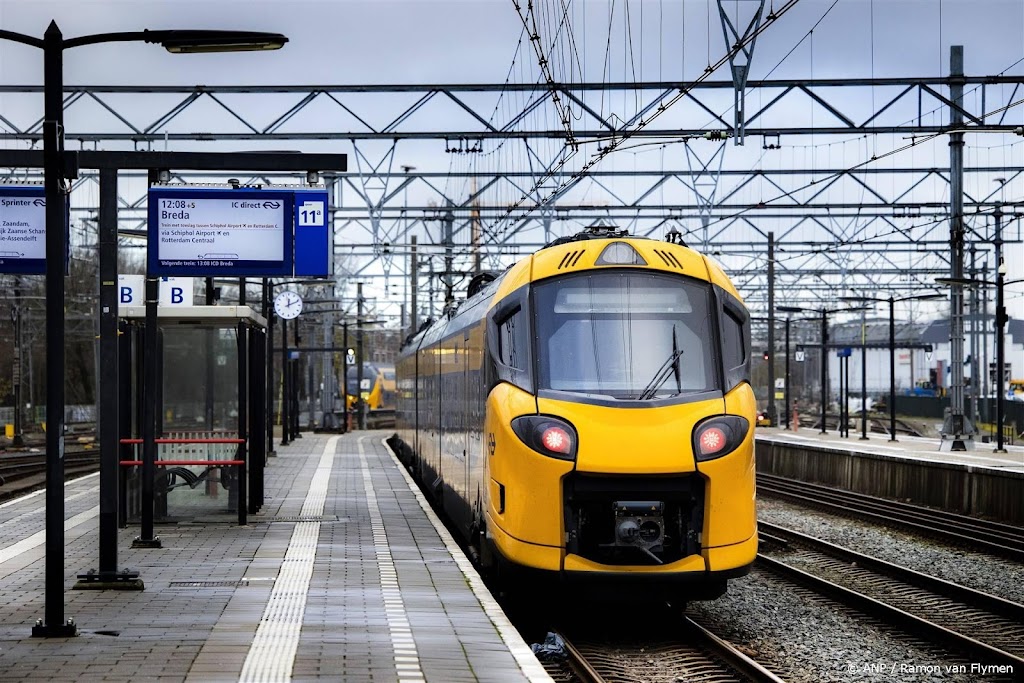 Inzet meer treinen NS mag geen hogere werkdruk opleveren, zegt FNV