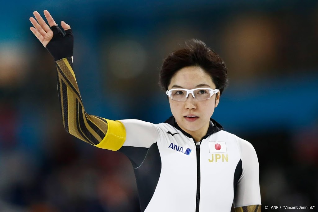 Wereldbeker in Thialf voor Kodaira, baanrecord Golikova