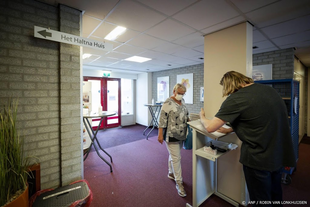 Kabinet: meer ruimte voor verpleeghuizen en grote winkels