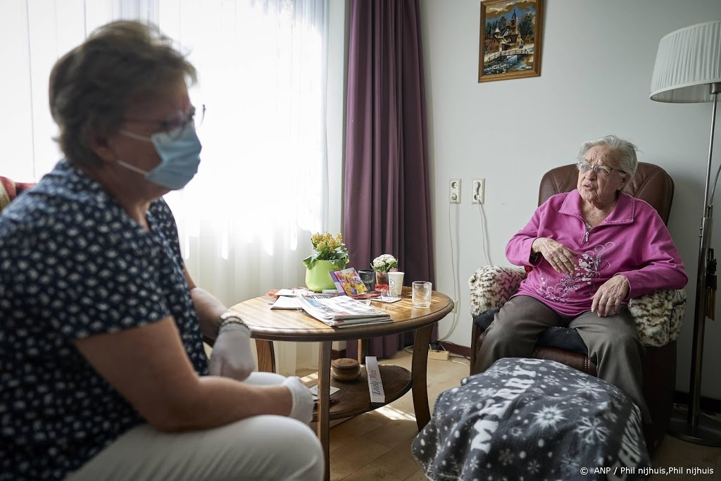 ActiZ en Verenso keuren versoepeling verpleeghuisbezoek goed