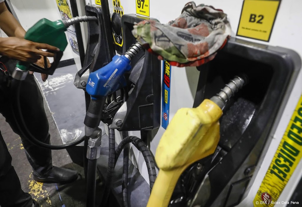 CNV roept op ruimhartig te zijn met thuiswerken om benzineprijs