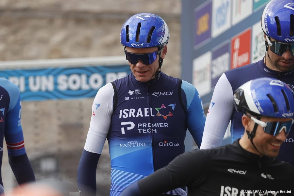 Froome loopt handbreuk op en stapt af in Tirreno