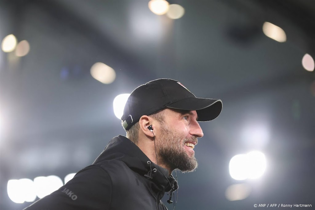 Stuttgart verlengt contract met succescoach Hoeness