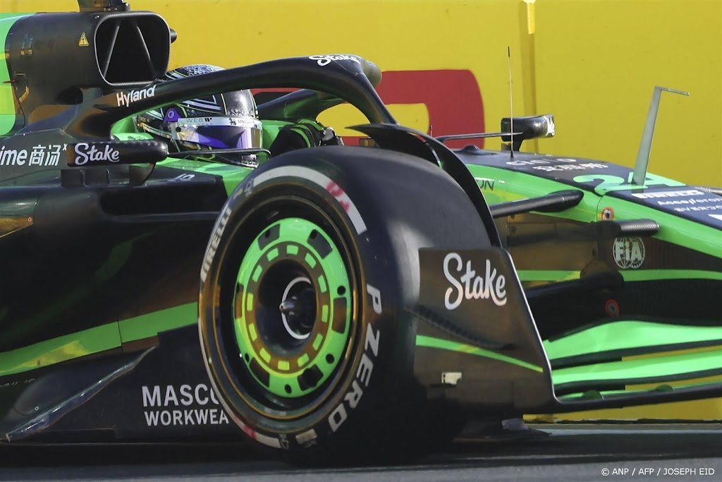Vrije training Saudi-Arabië stilgelegd na zware crash Zhou