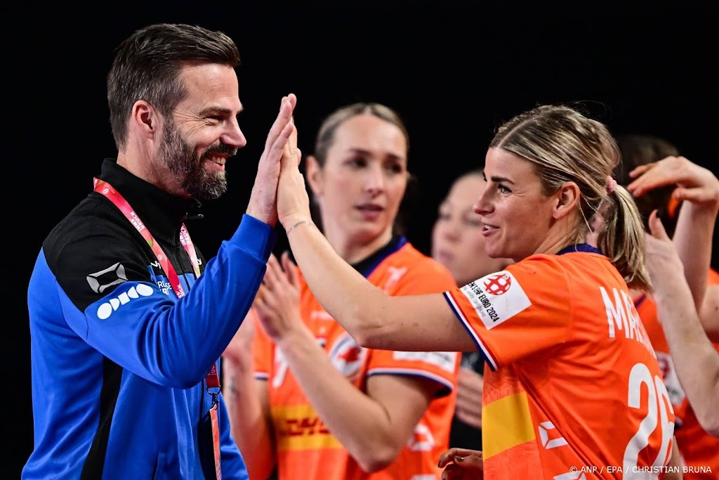 Handbalsters kloppen ook Denemarken in Den Bosch