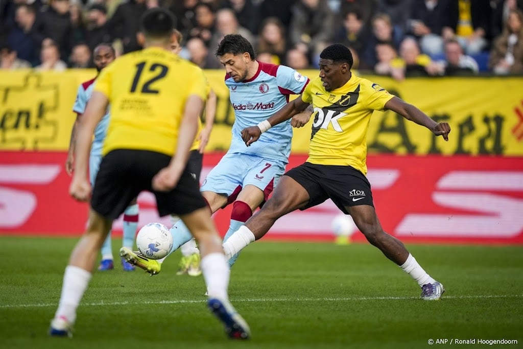 Feyenoord komt bij NAC Breda niet verder dan gelijkspel (3-3)