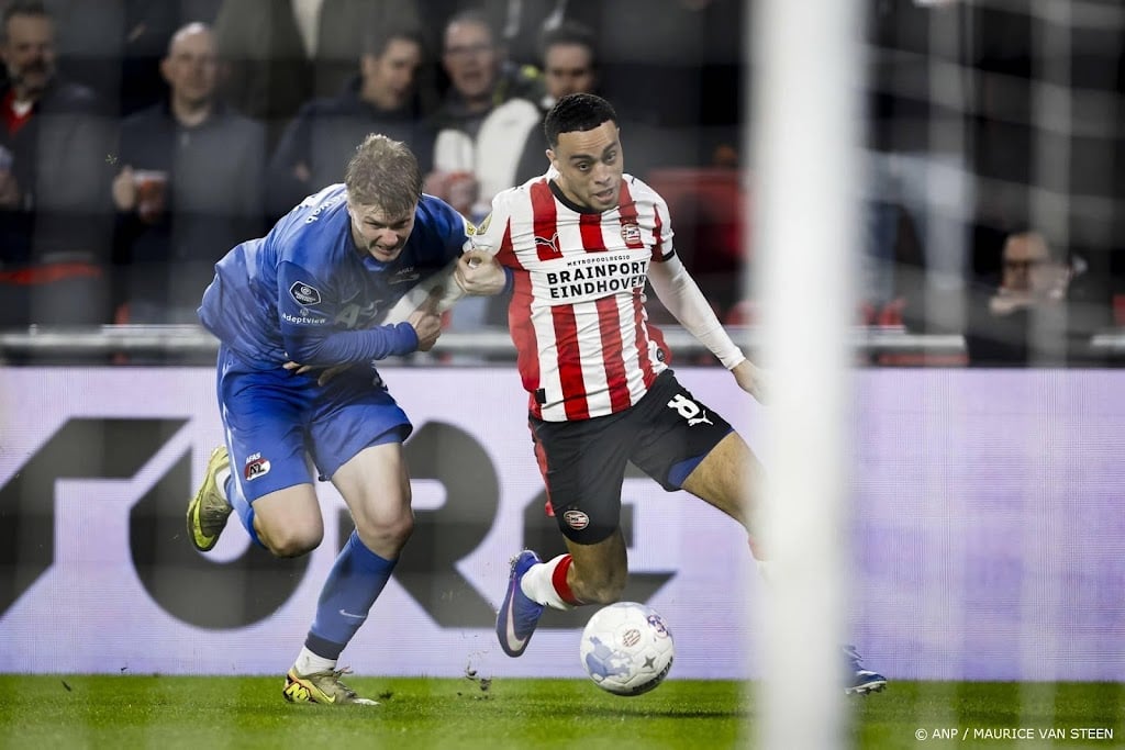 PSV kan 'de komende periode' geen beroep doen op verdediger Dest