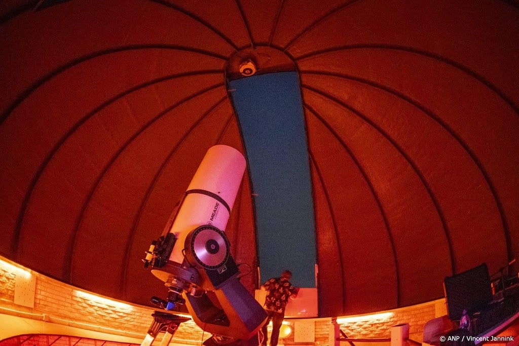 Meerdere meldingen van felle 'vuurbol' boven Nederland