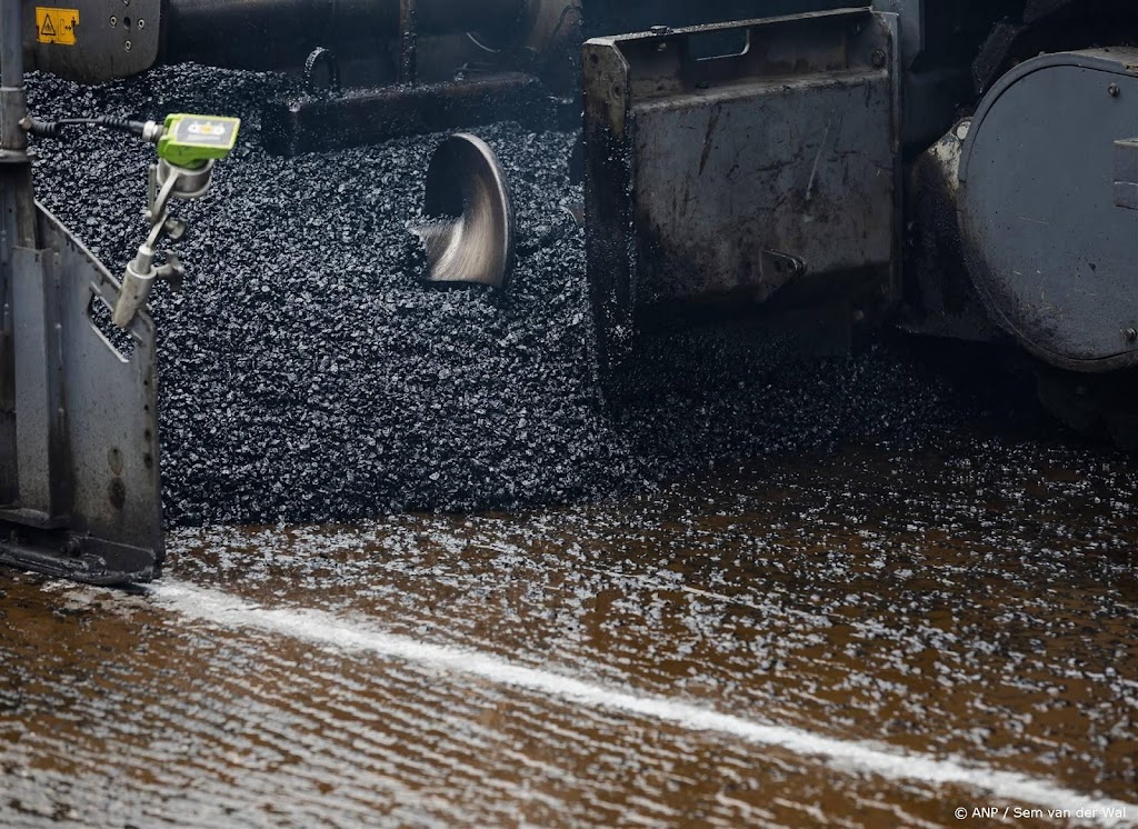 Rijkswaterstaat laat BAM groot onderhoud doen aan A1 en A10