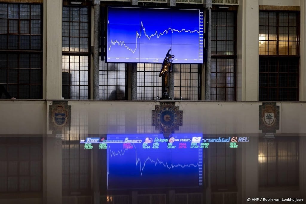 AEX opent flink hoger na wapenstilstand, Shell hard onderuit