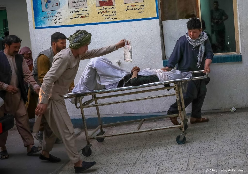 Tientallen doden na explosies bij school in Kabul