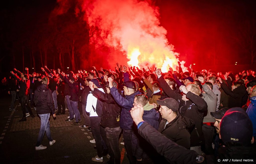 Fotograaf doet aangifte na mishandeling bij stadion De Graafschap