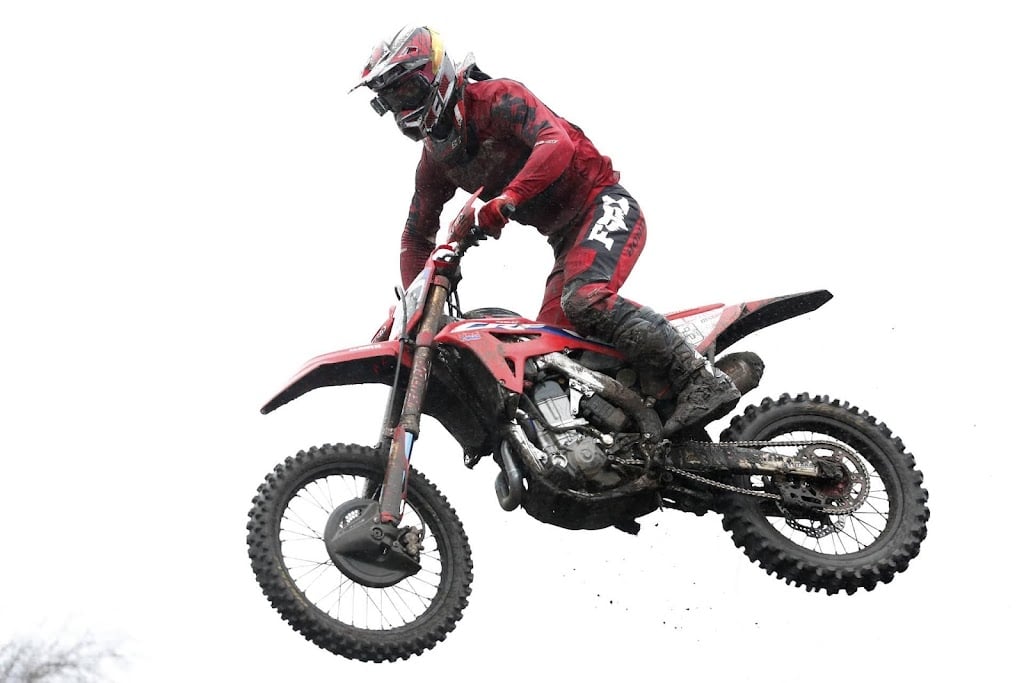 Motorcrosser Gajser vergroot voorsprong met zege in GP van Italië