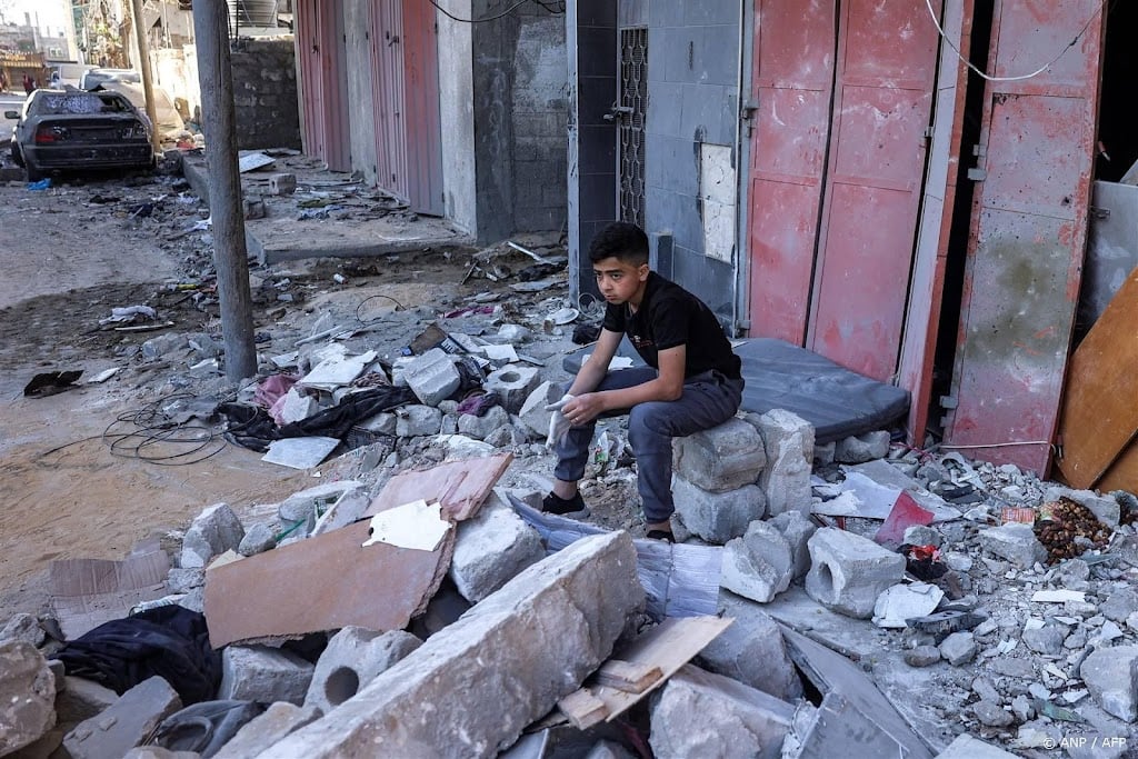 Israëlische militairen bezig met invallen in Oost-Rafah