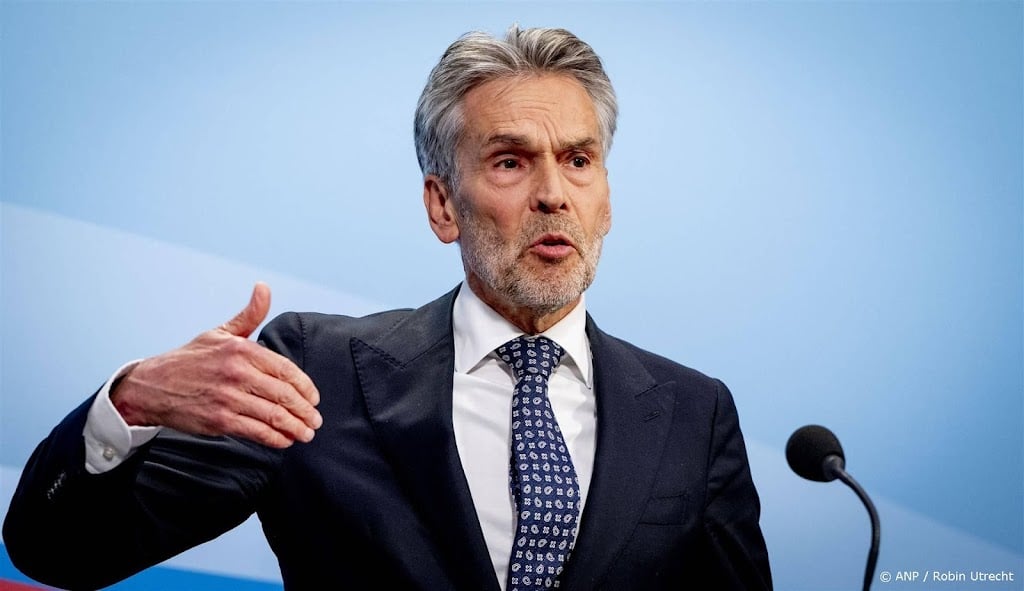 Schoof geeft plan Rutte voor hoger defensiebudget wel kans