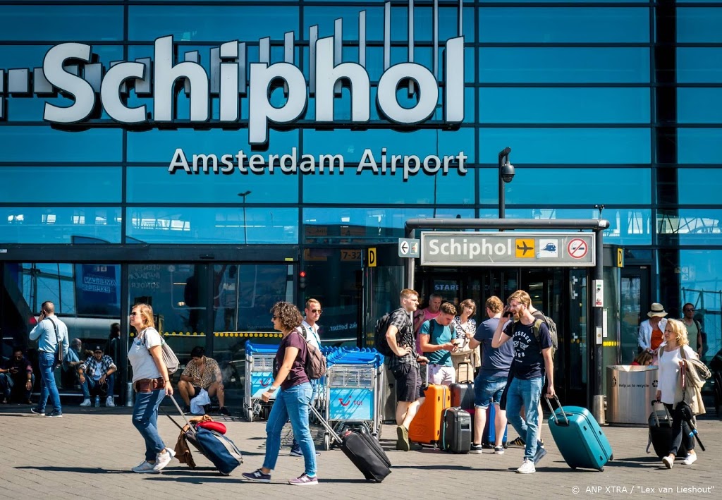 'Schipholmedewerkers maken zich zorgen over veiligheid'