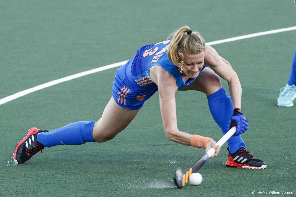 Hockeyster Van Maasakker wil met twee titels afscheid nemen