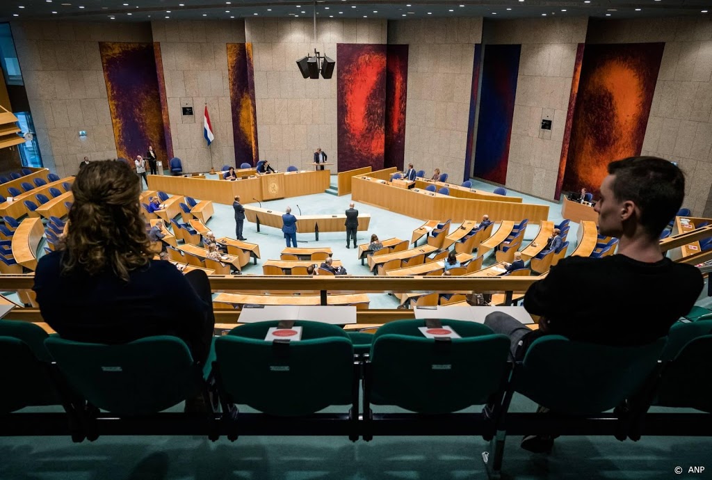 Kamer: voor 1 september helderheid over basismaatregelen corona