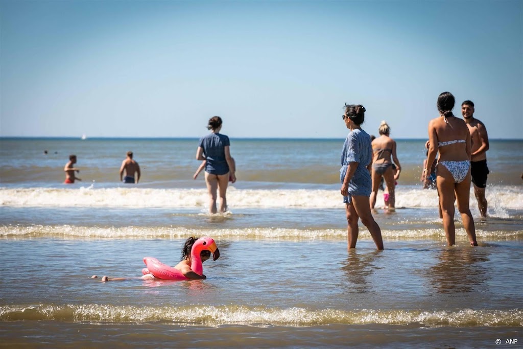 Vanaf vrijdag extra treinen naar Zandvoort vanwege zomerweer