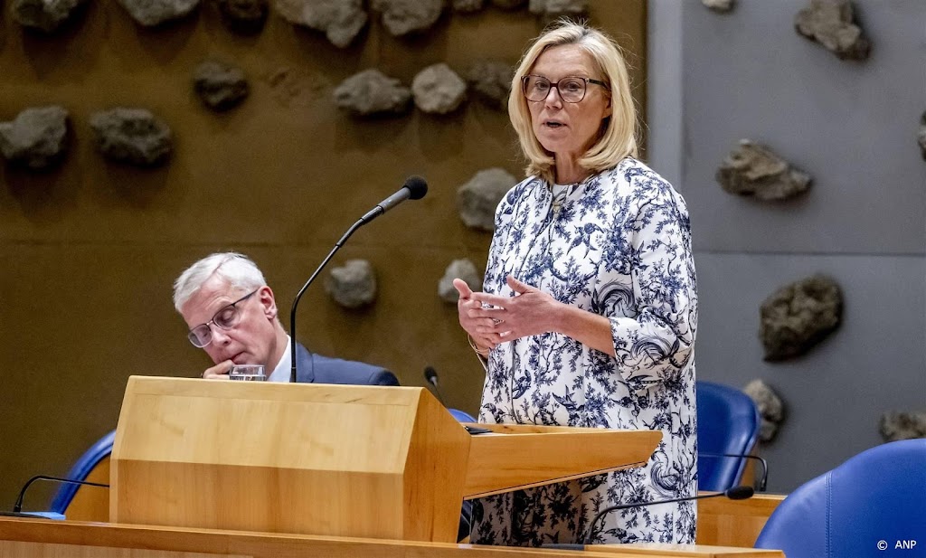 Kaag overweegt schuiven ontwikkelingsgeld om asielconstructie