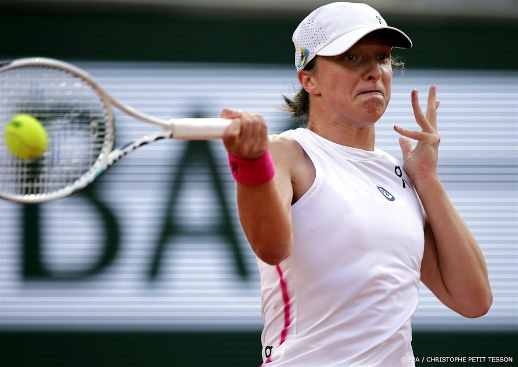 Swiatek voor derde keer naar eindstrijd Roland Garros