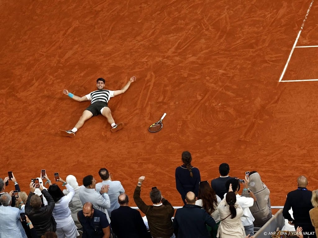 Alcaraz wint voor de tweede keer Roland Garros na zege op Sinner