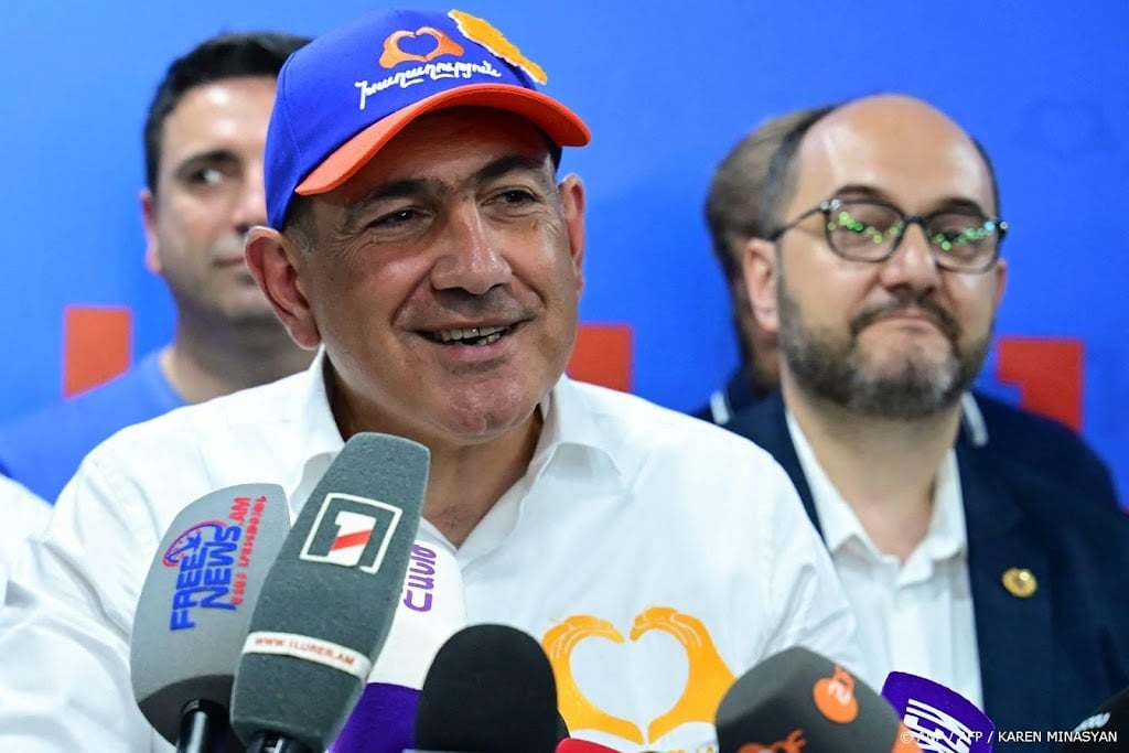 Premier Armenië claimt met zijn partij verkiezingsoverwinning