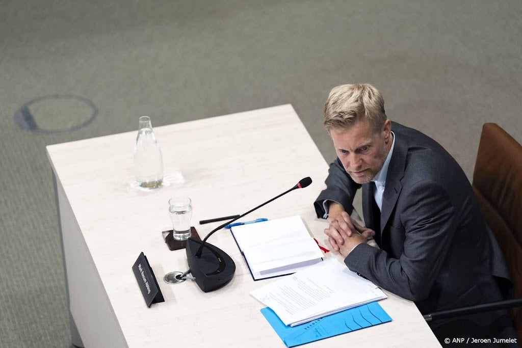 Topambtenaar: langetermijnstrategie corona kwam moeilijk op gang