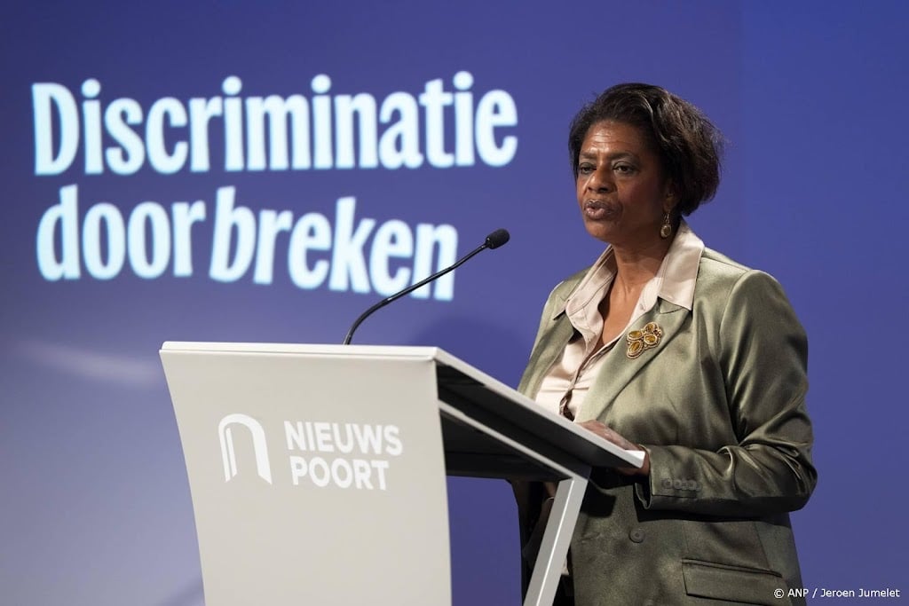 Staatscommissie: politiek te afzijdig tegenover discriminatie