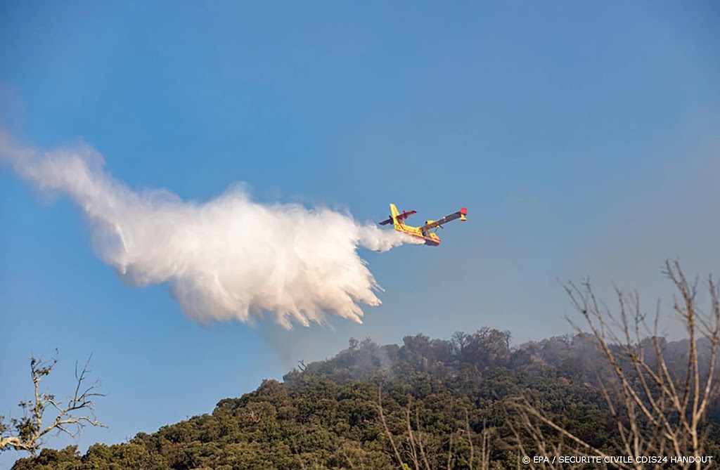 Bijna duizend brandbestrijders ingezet tegen bosbrand Cevennen