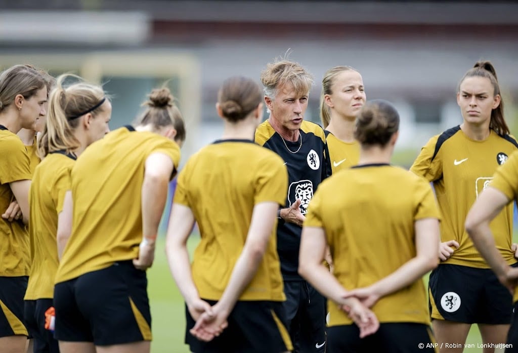 Jonker weet door fitheid nog niet hele basiself tegen Engeland