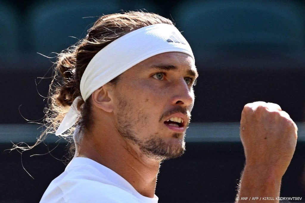 Tennisser Zverev voor het eerst naar halve finales Wimbledon