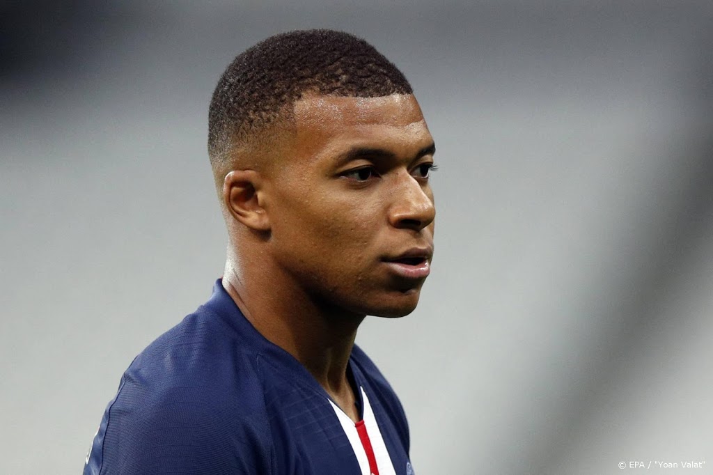 Mbappé met Paris Saint-Germain naar Portugal voor vervolg CL