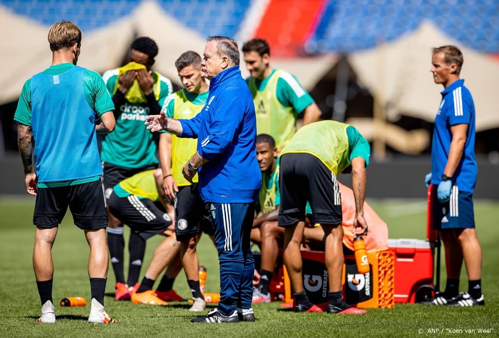 Ook speler van Feyenoord test positief op het coronavirus