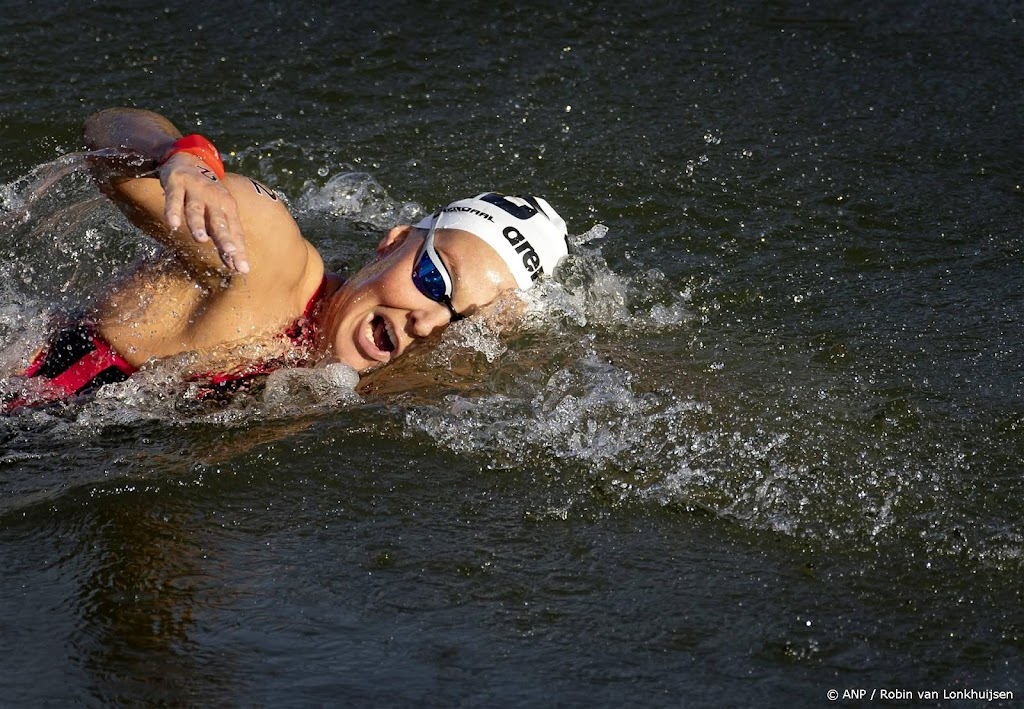 Van Rouwendaal zwemt naar tweede olympische goud in open water