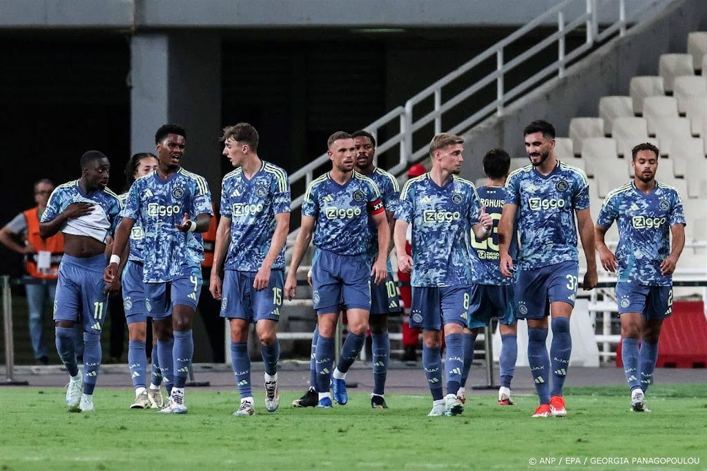 Berghuis schiet Ajax naar uitzege op Panathinaikos 