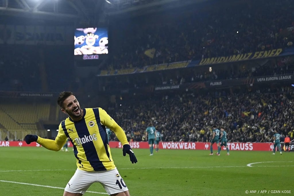 Oud-Ajacied Tadic vervolgt zijn carrière in de Emiraten