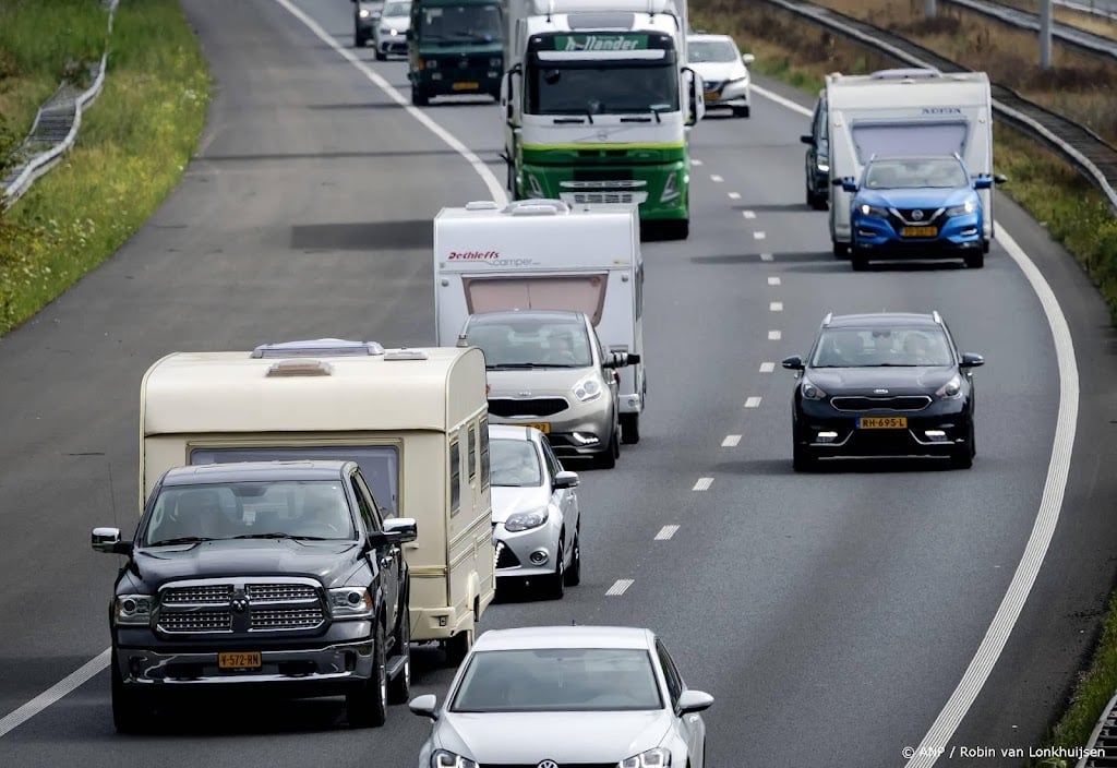 Veel vertraging in en naar vakantielanden