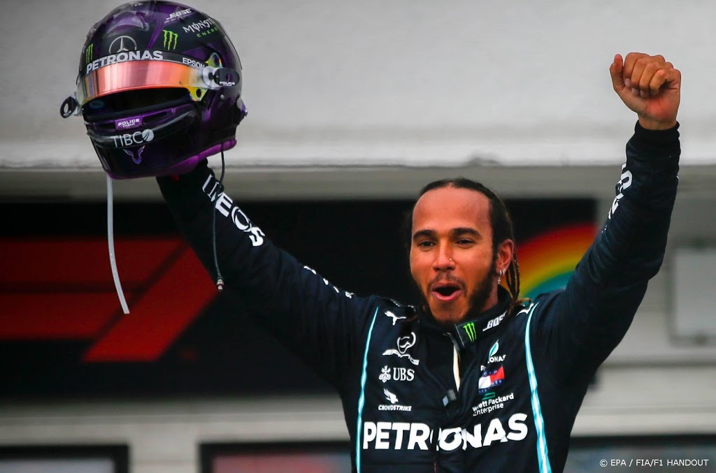 Hamilton richt eigen team op voor nieuwe elektrische raceklasse