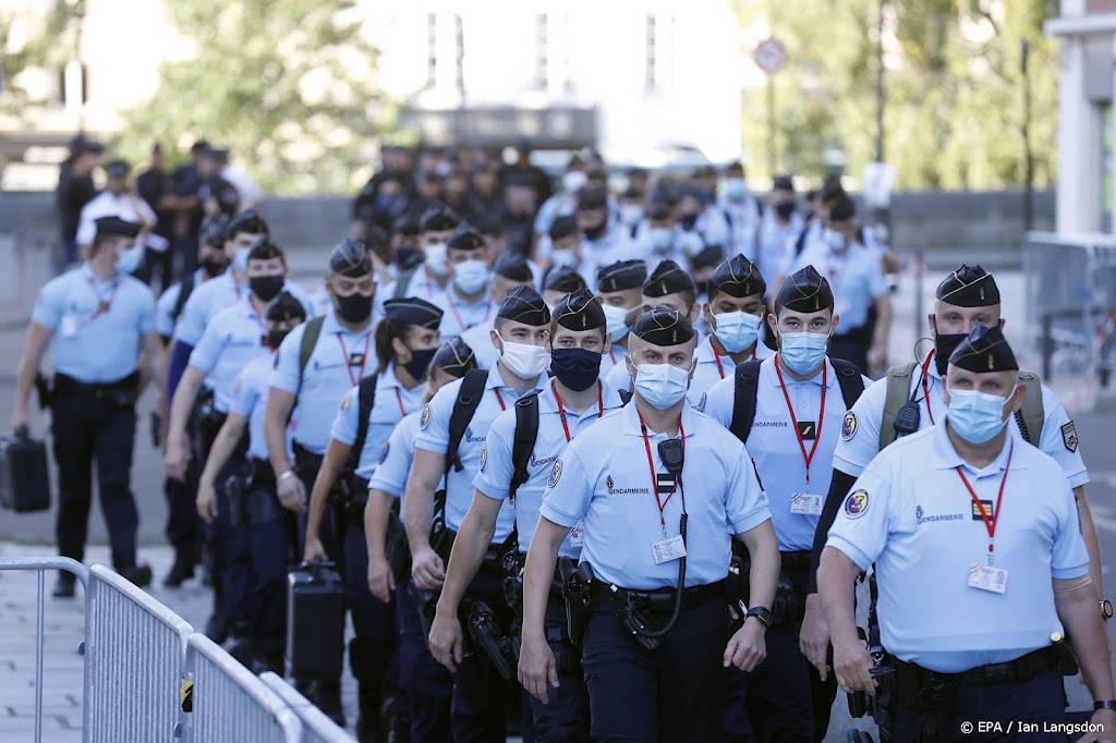 Meer politie ingezet in Parijs wegens terrorismeproces