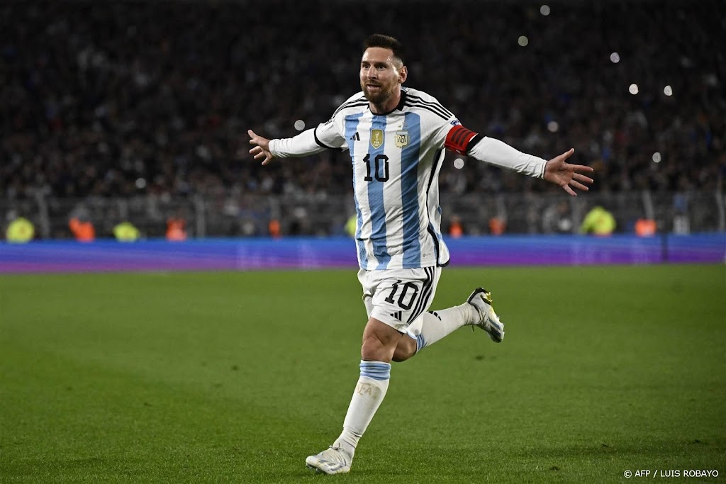 Messi bezorgt Argentinië goede start in WK-kwalificatie