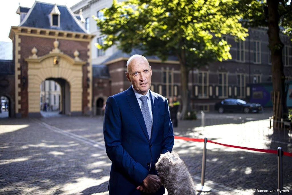 Zorgminister Kuipers: toename coronagevallen geen reden tot zorg