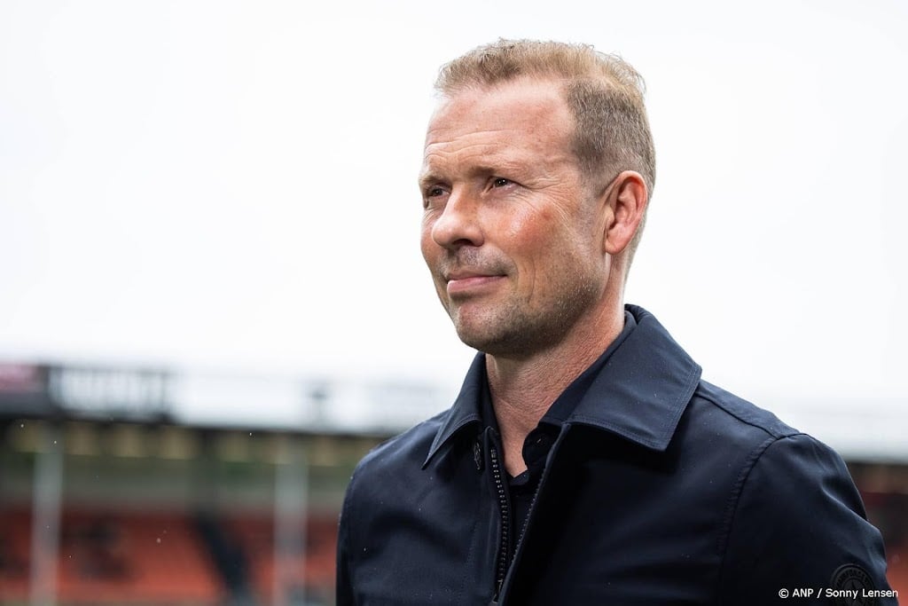 NAC Breda stelt Kruys aan als nieuwe trainer na ontslag Hoefkens
