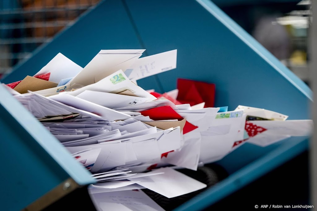 PostNL: Nederlanders sturen meer kaartjes sinds uitbraak corona