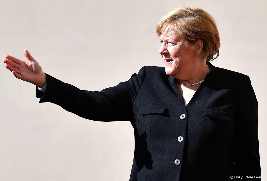 België zwaait Merkel met afscheidsconcert uit